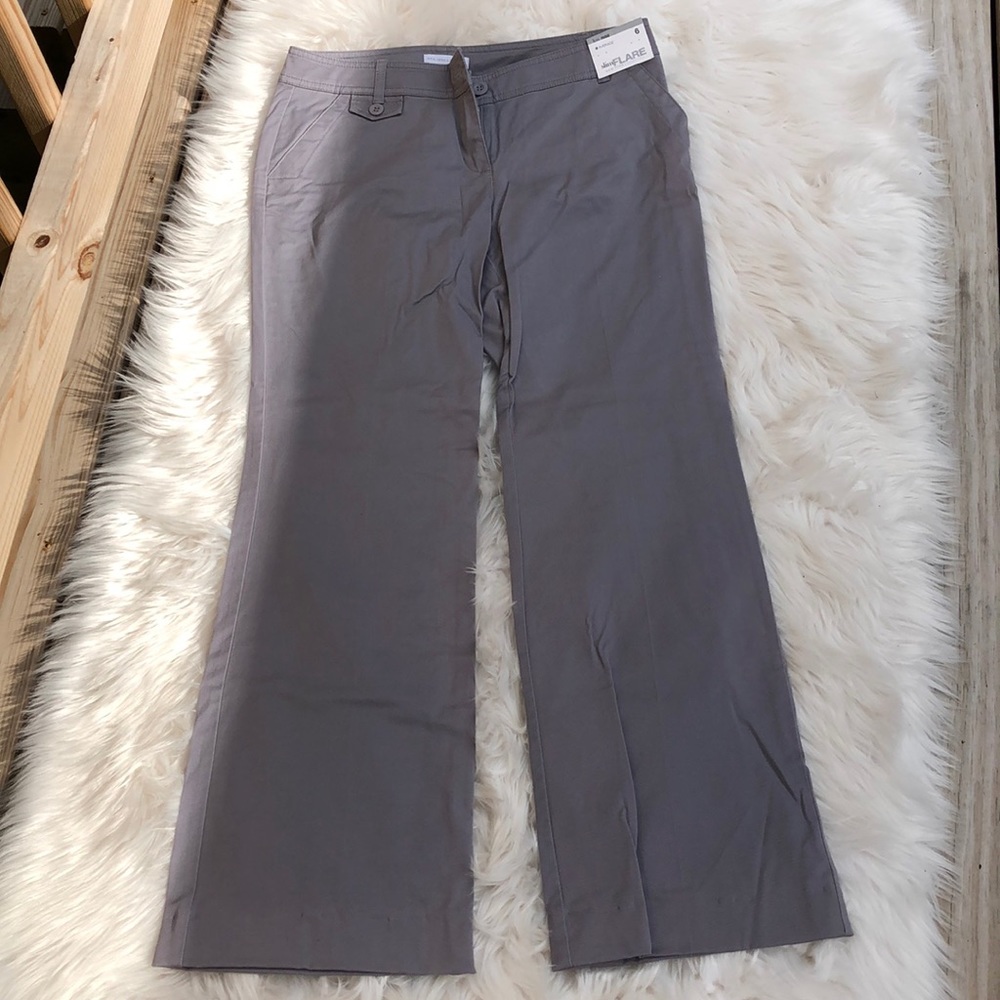 NWT NY&Co low rise slim flair gray pant